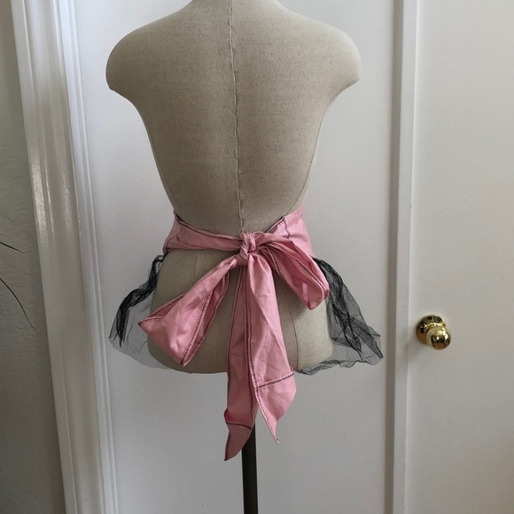 Apron - Picture 3 of 3